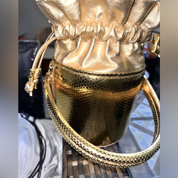 S’UVIMOL Toffee Mini Python Bucket Bag - Picture 2 of 11